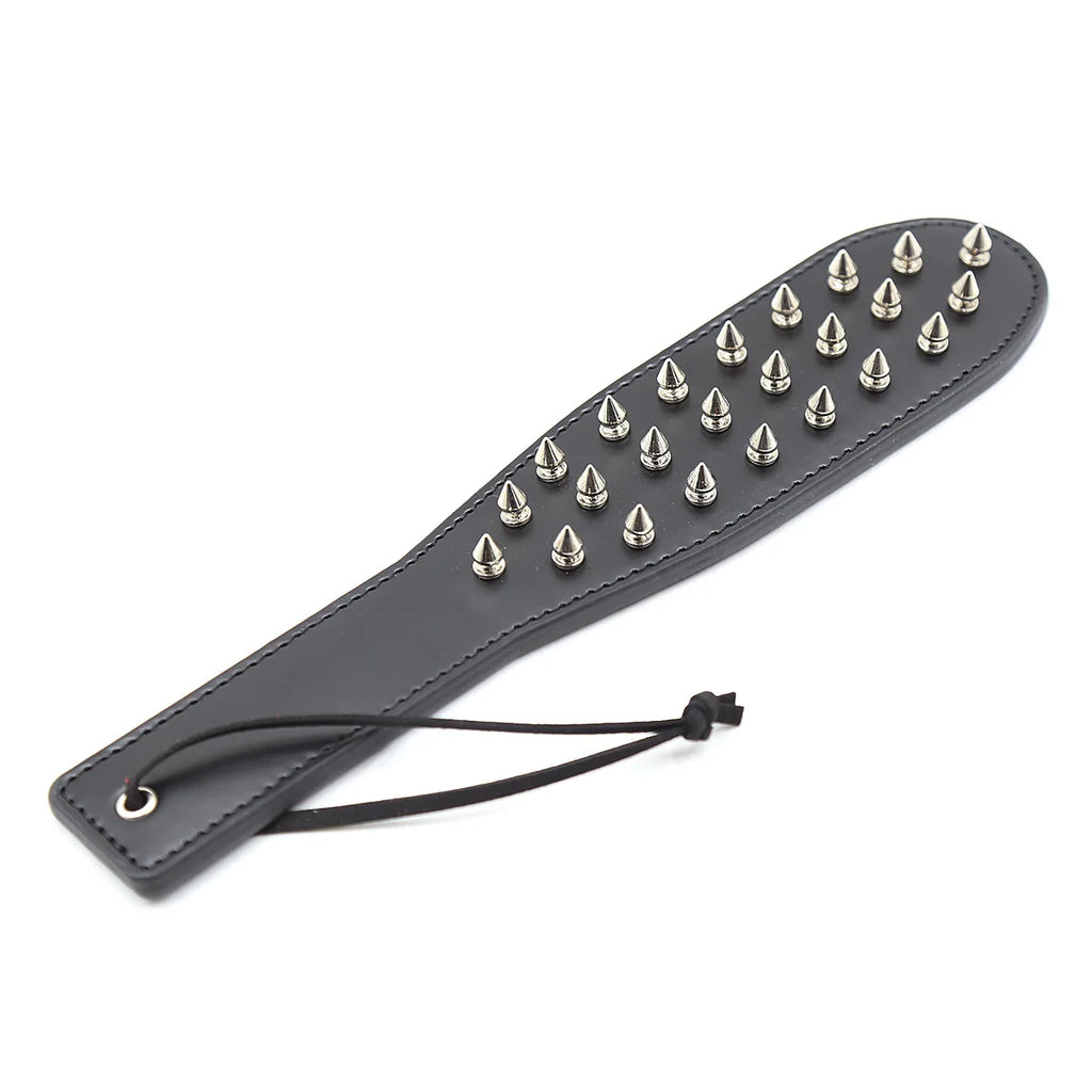 Paddle BDSM con Borchie Appuntite