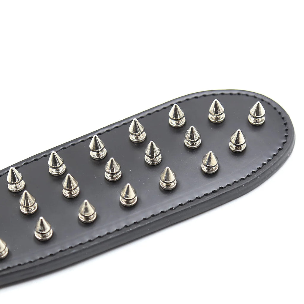 Paddle BDSM con Borchie Appuntite